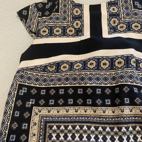 Short Summer Dress - Picture 4 of 4